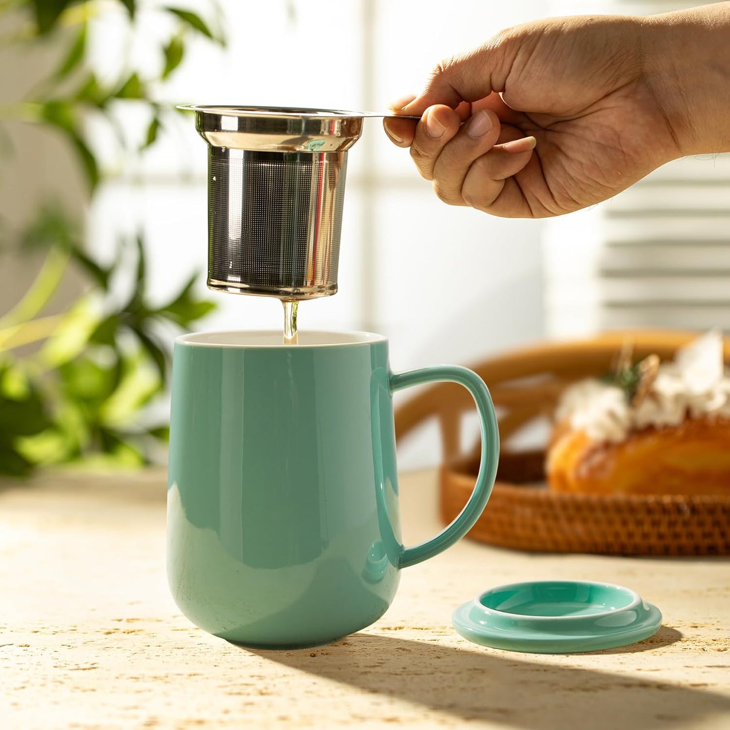 Sweese 20 OZ Porcelain Tea Mug with Infuser and Lid, Loose Leaf Tea Cup, Gifts for Tea Lover - Mint Green