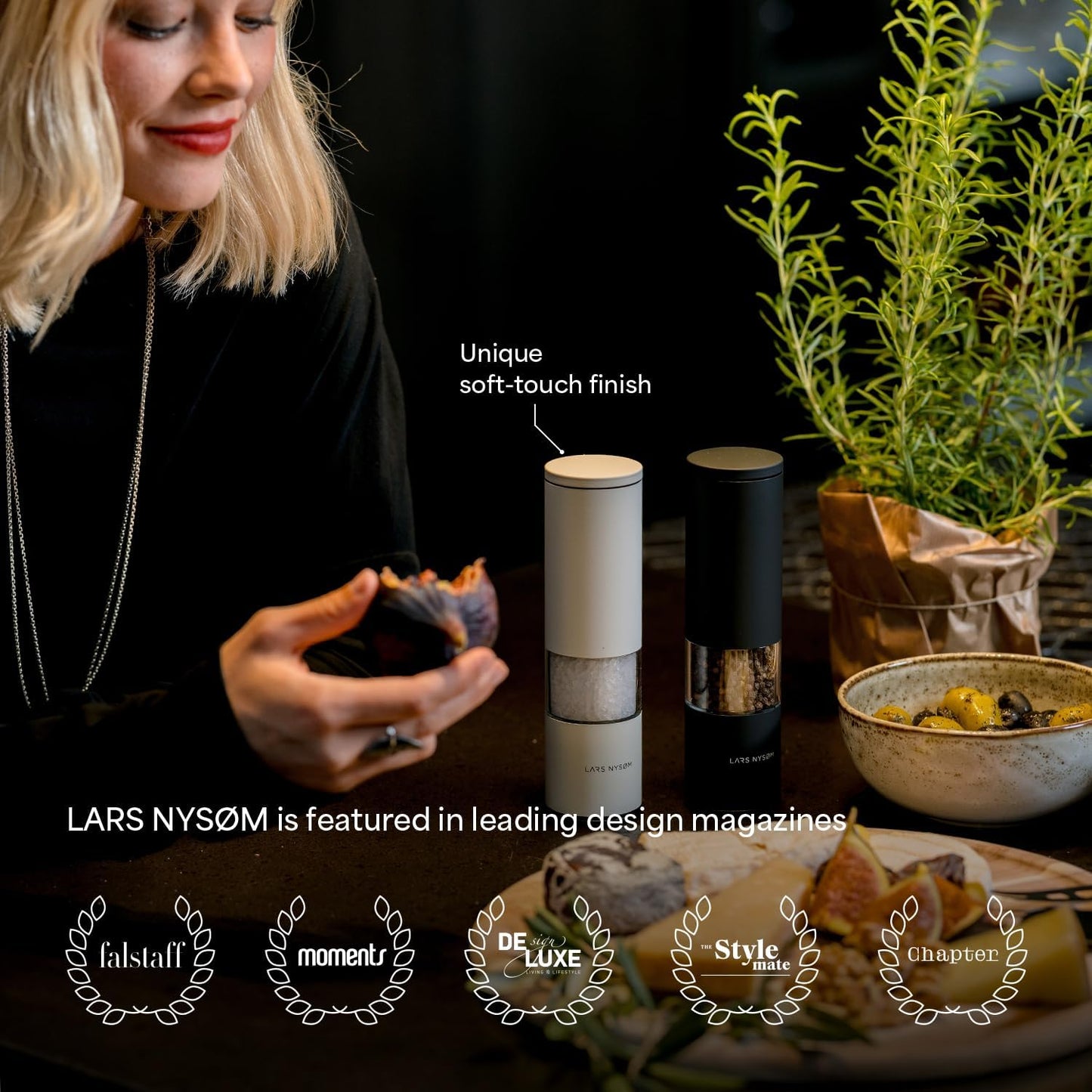 LARS NYSØM Salt and Pepper Grinder Set Manual, Stainless Steel Salt and Pepper Mills with Adjustable Ceramic Grinder I Design Spice Shakers (Red/Beige)
