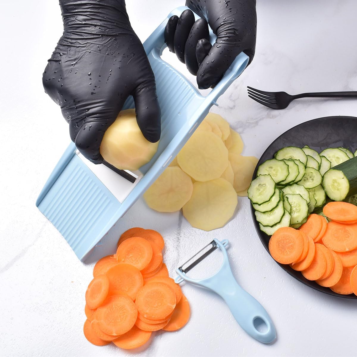 5 in 1 Mandoline Slicer for Kitchen, Vegetable Slicer Multi Blade Potato Chip, Veggie shredder, Vegetable Cutter, Julienne Shredder and peeler For Small Job In Kitchen Blue